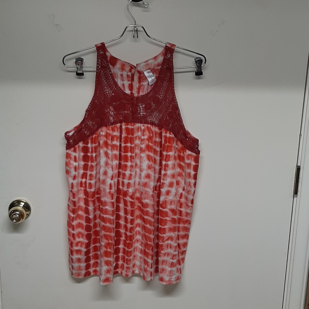 No boundaries top